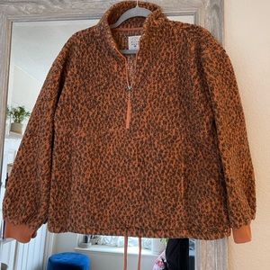 Billabong women’s Sherpa half zip cheetah leopard print Medium